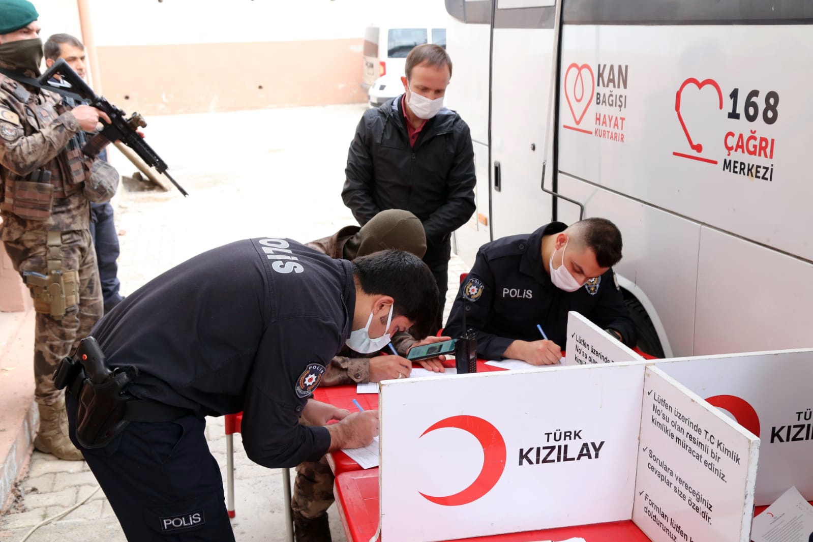 Polis teşkilatından kan bağışı 3
