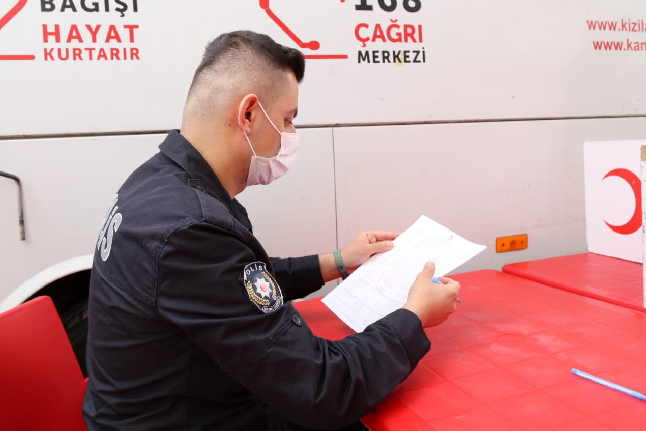 Polis teşkilatından kan bağışı 5
