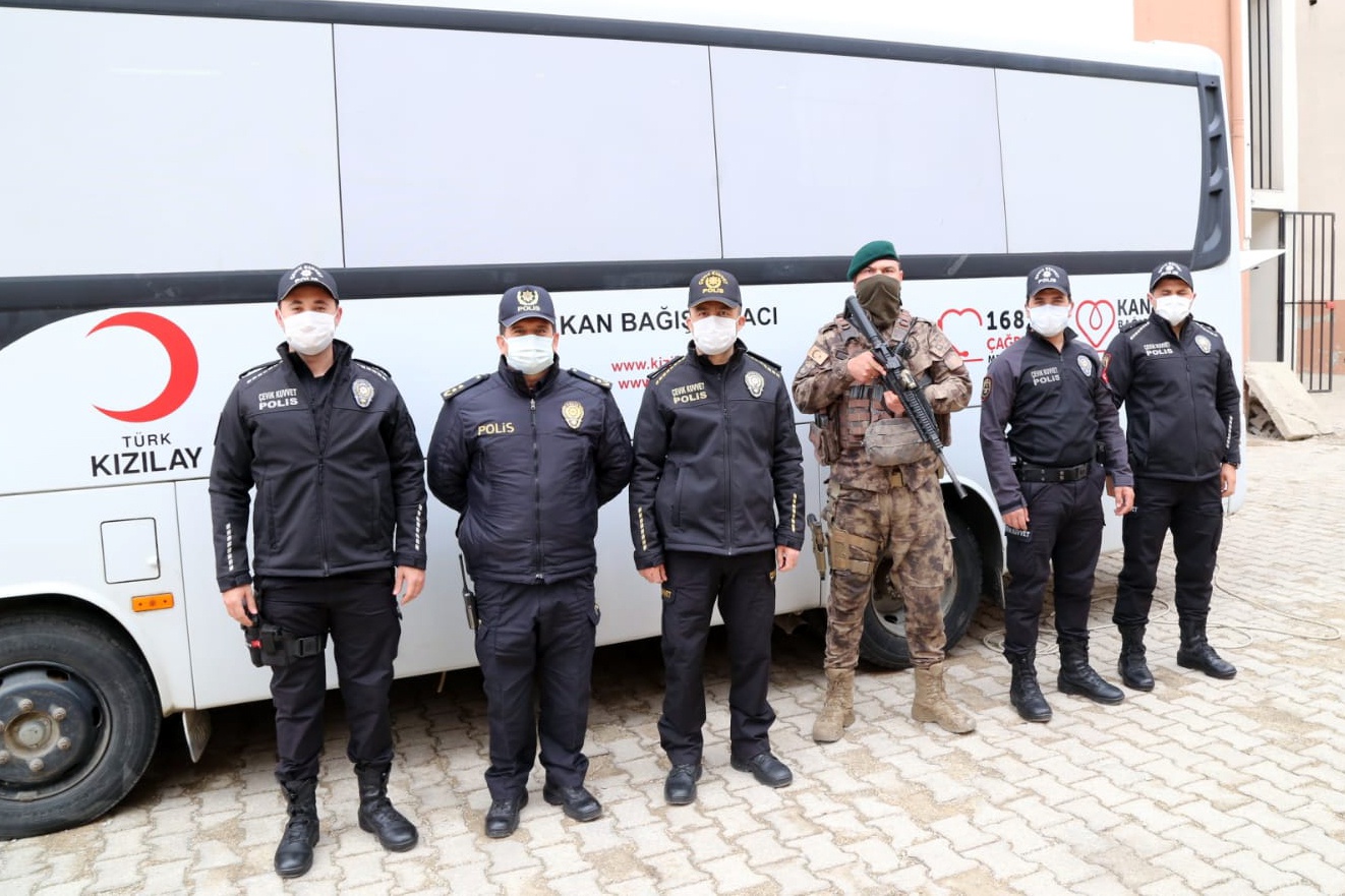 Polis teşkilatından kan bağışı 4
