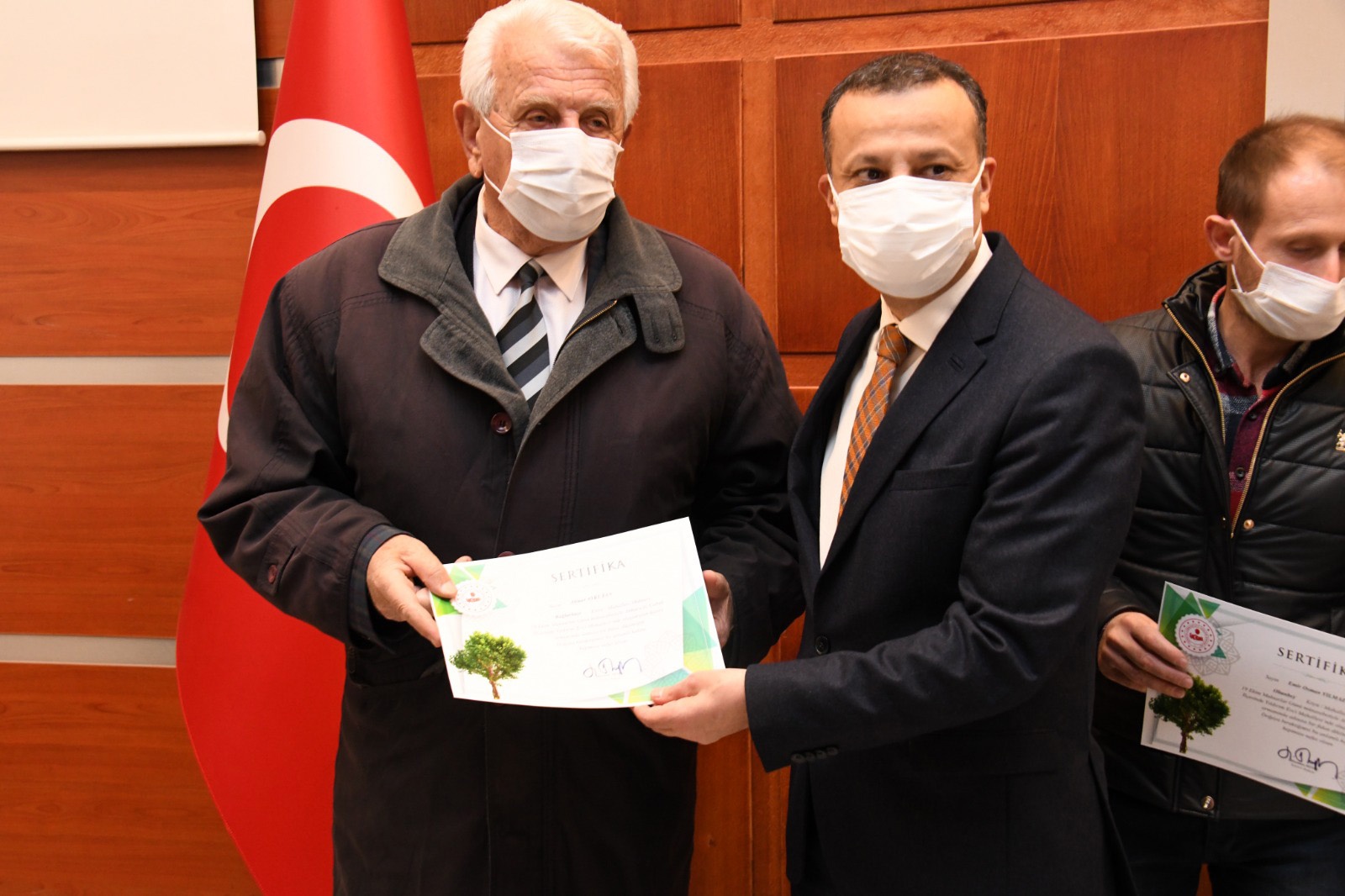 Muhtarlar sertifikalarını aldı 27