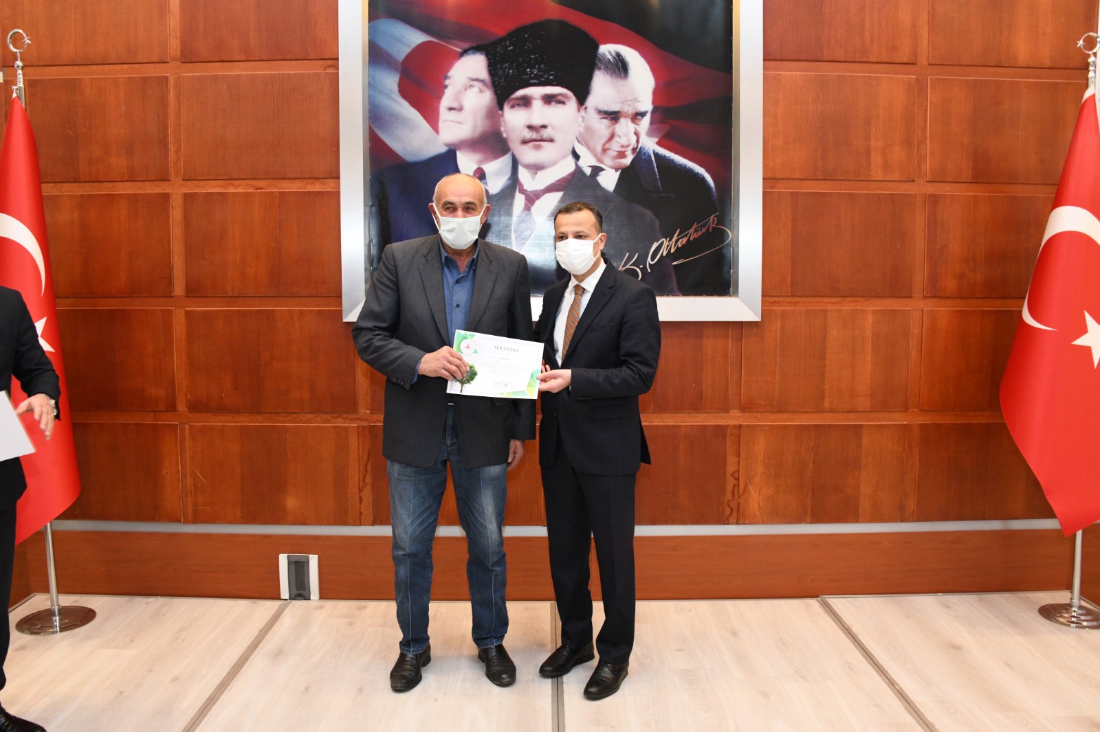 Muhtarlar sertifikalarını aldı 6