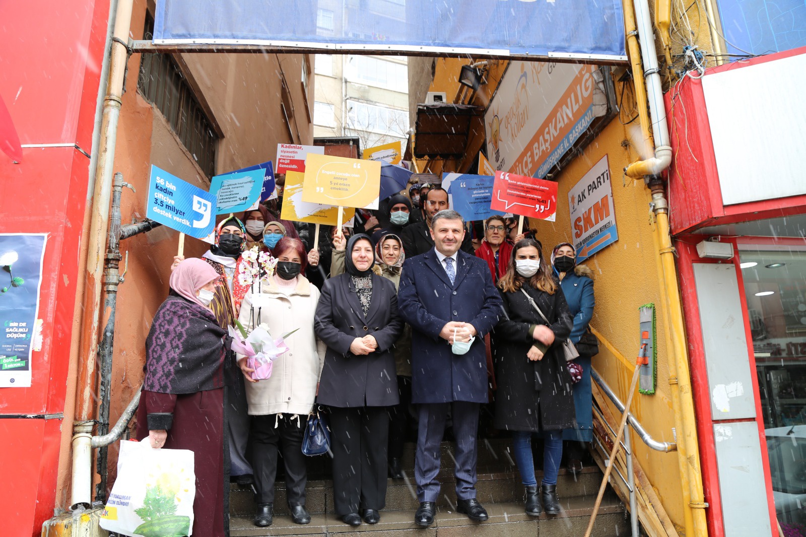 AK Parti’den 8 Mart açıklaması 7