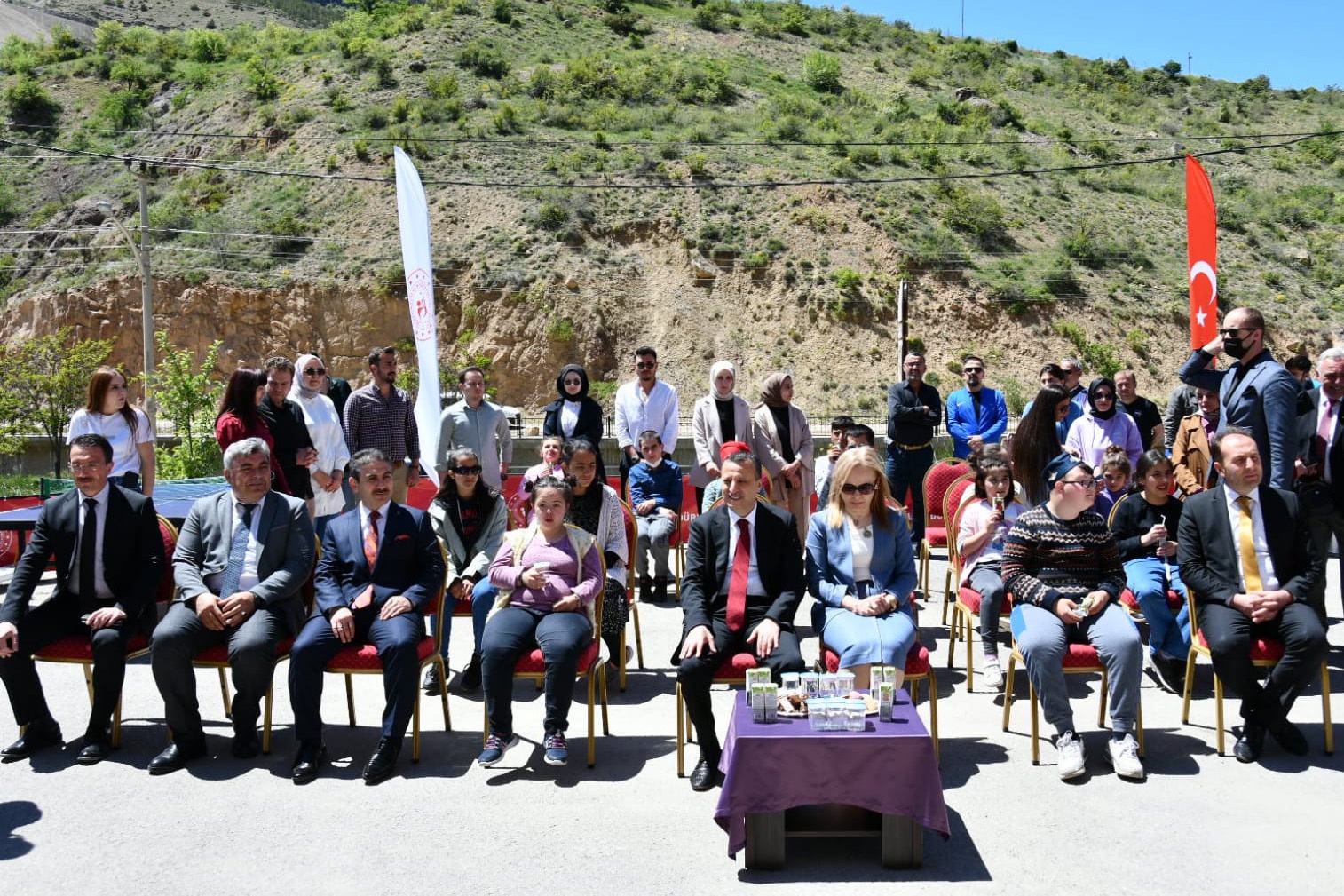 Gümüşhane’de özel öğrencilere özel spor malzemeleri dağıtıldı 4