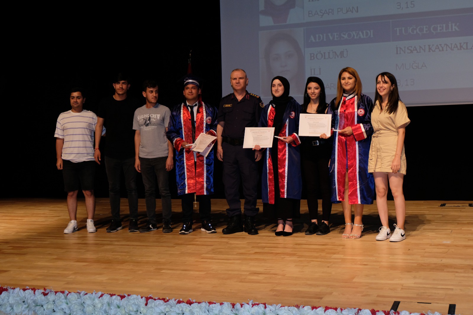 GÜ’de mezuniyet töreni düzenlendi 14