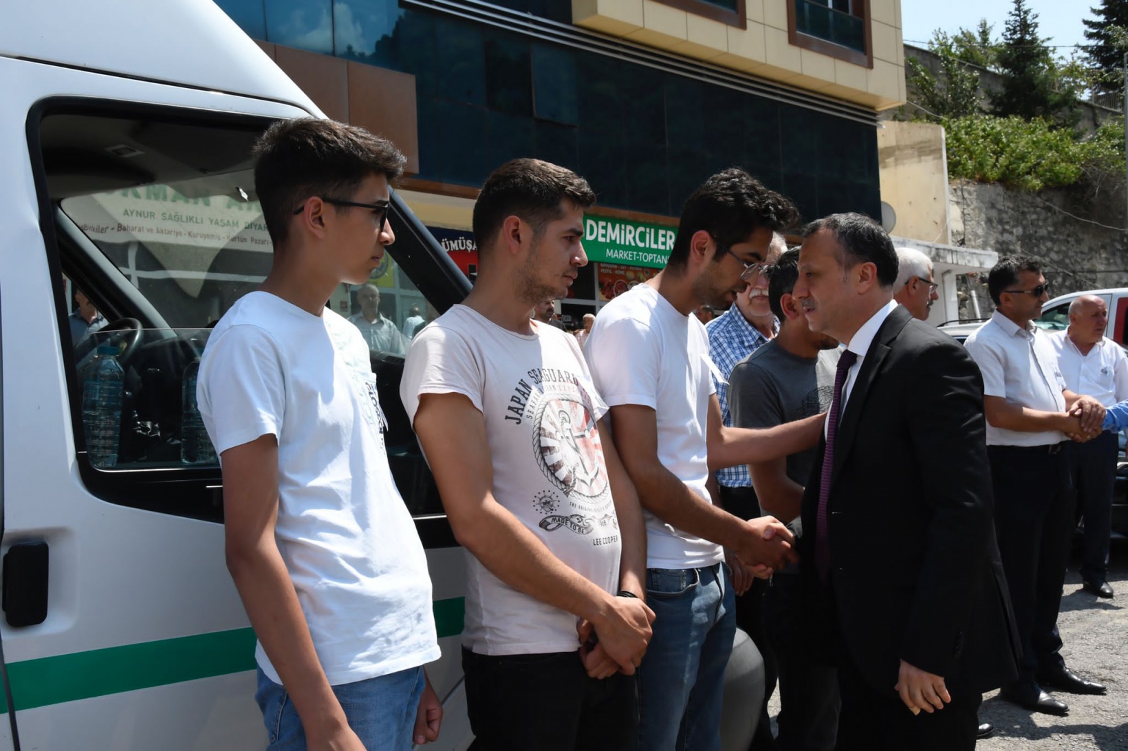 Yiğit son yolcuğuna uğurlandı 1