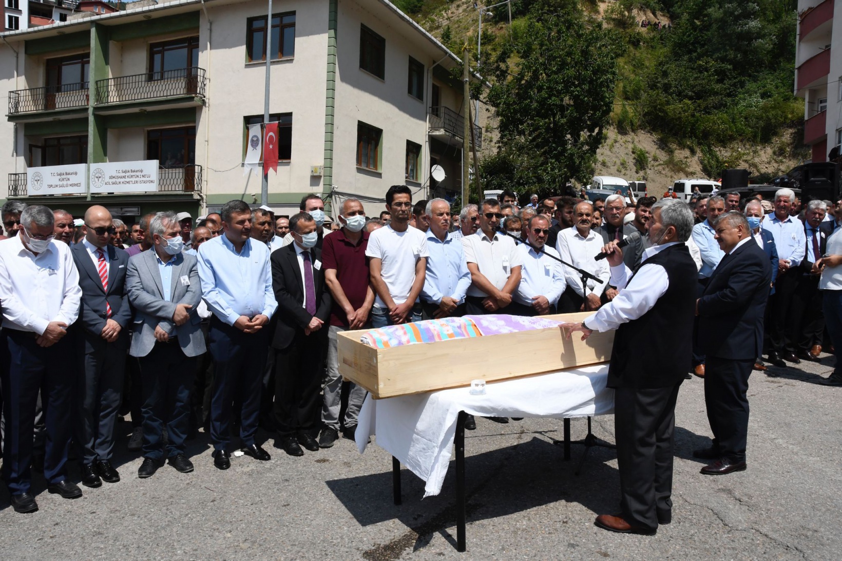 Yiğit son yolcuğuna uğurlandı 5