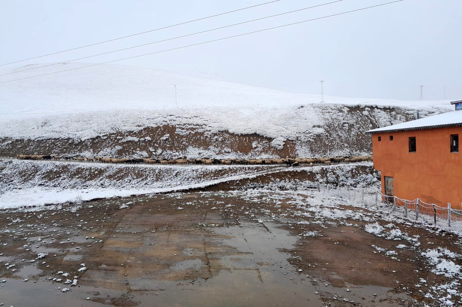 Gümüşhane’nin yükseklerinde kar yağışı 10