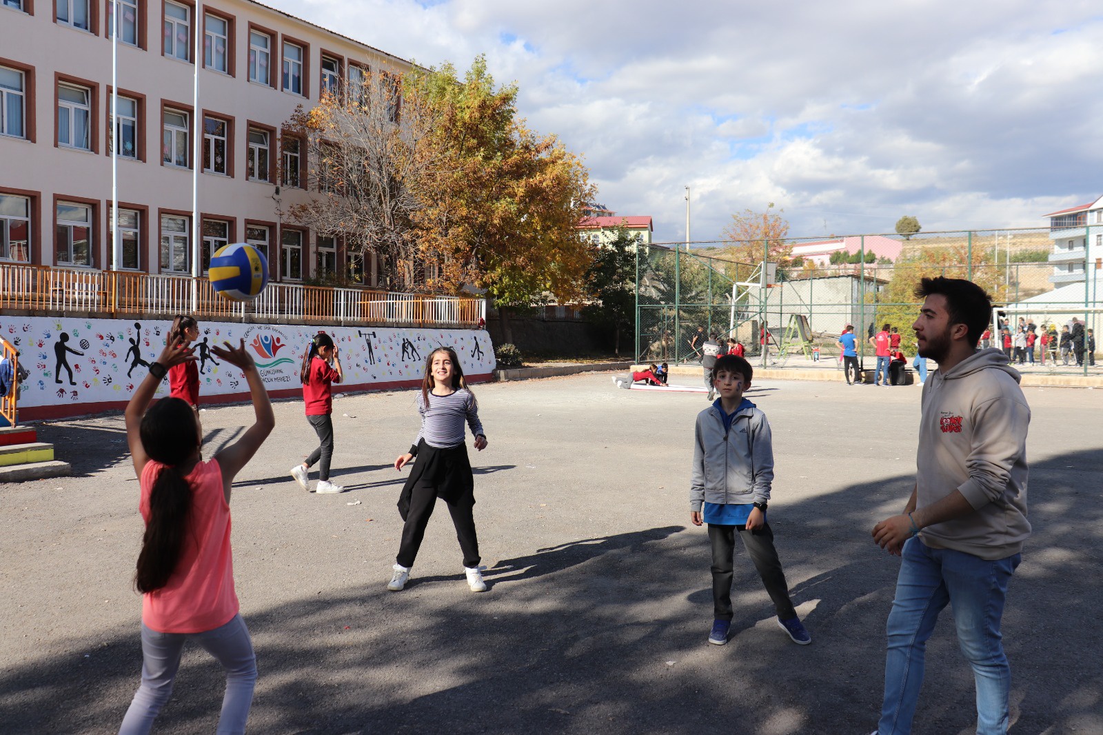 Gençlik Merkezi Şiran’da 16