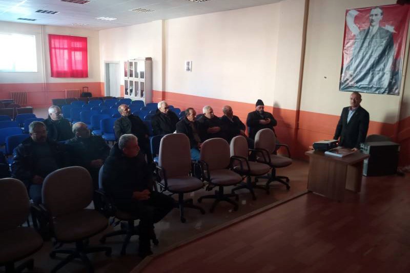 Köse’deki tüm muhtarlara aile okulu kursu 1