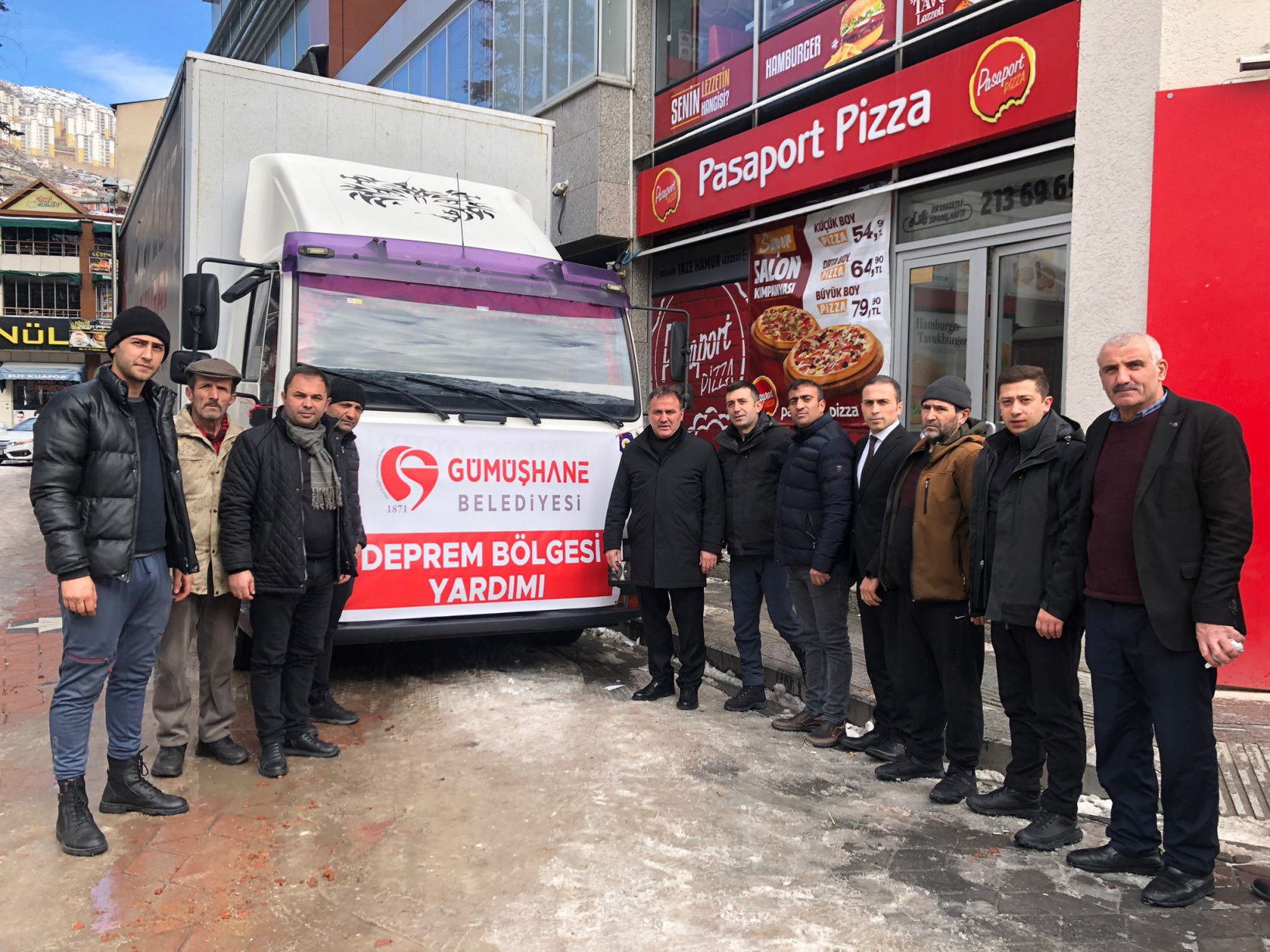 Gümüşhane Belediyesi 5 TIR yardım gönderdi 5