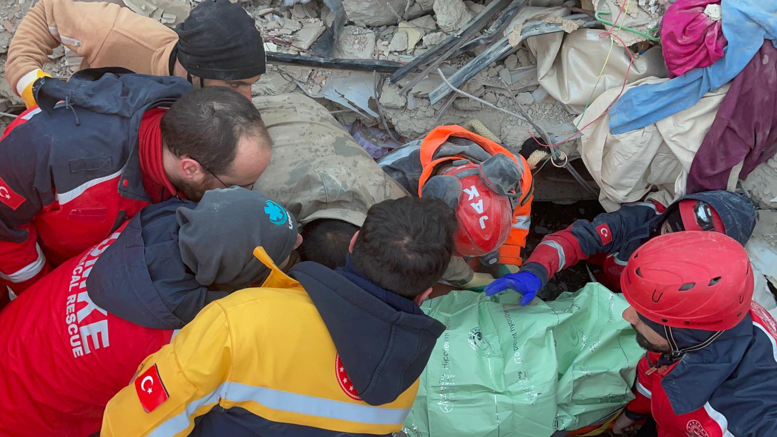 Gümüşhane ekipleri umut olmaya devam ediyor 10