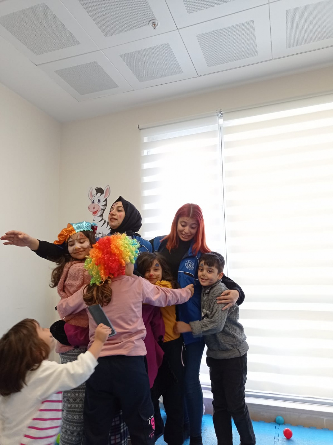 Gençlik Merkezi’nin gönüllü gençleri depremzede çocukları unutmadı 2