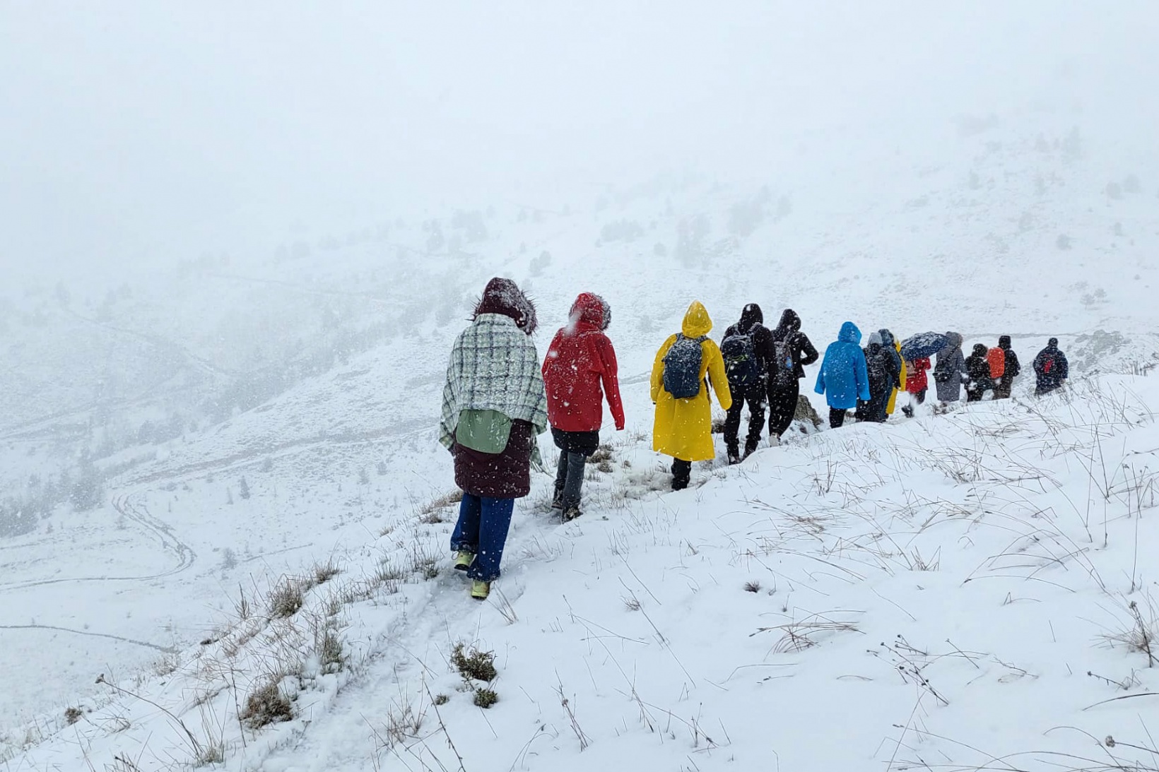 Aynı günde 4 mevsimi yaşadılar 8