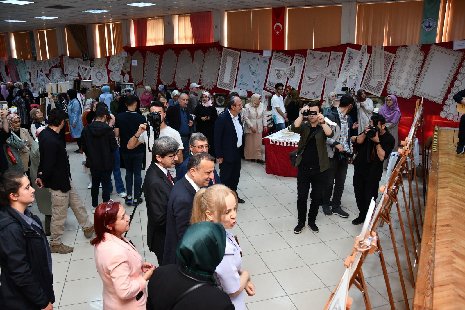 Bir yıllık emekler görücüye çıktı 16