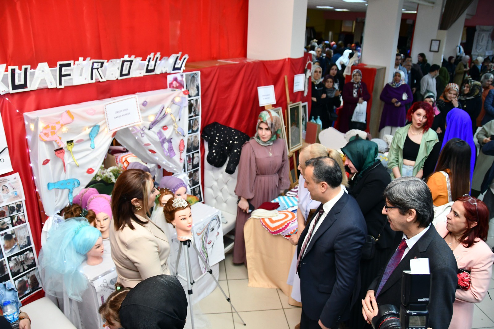 Bir yıllık emekler görücüye çıktı 13