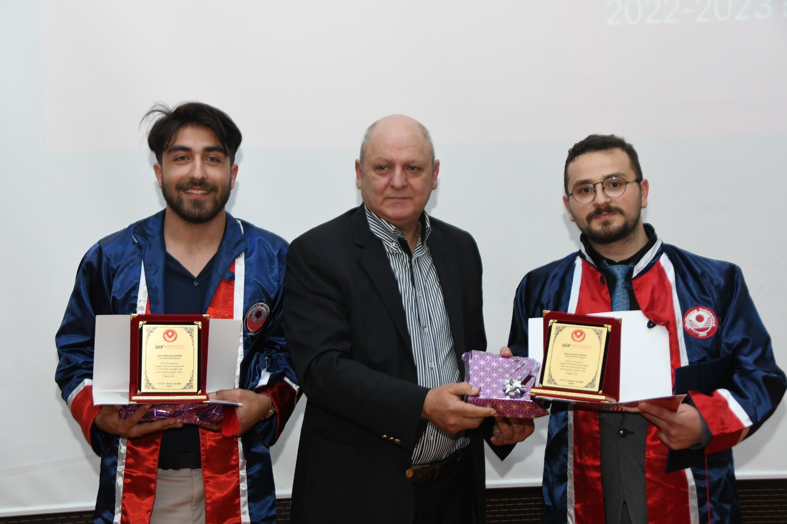 İletişim Fakültesinde mezuniyet coşkusu 2