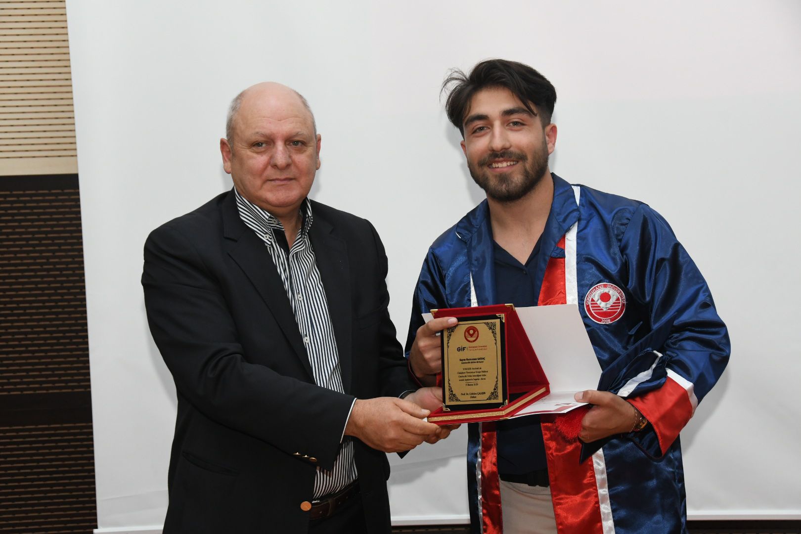 İletişim Fakültesinde mezuniyet coşkusu 15