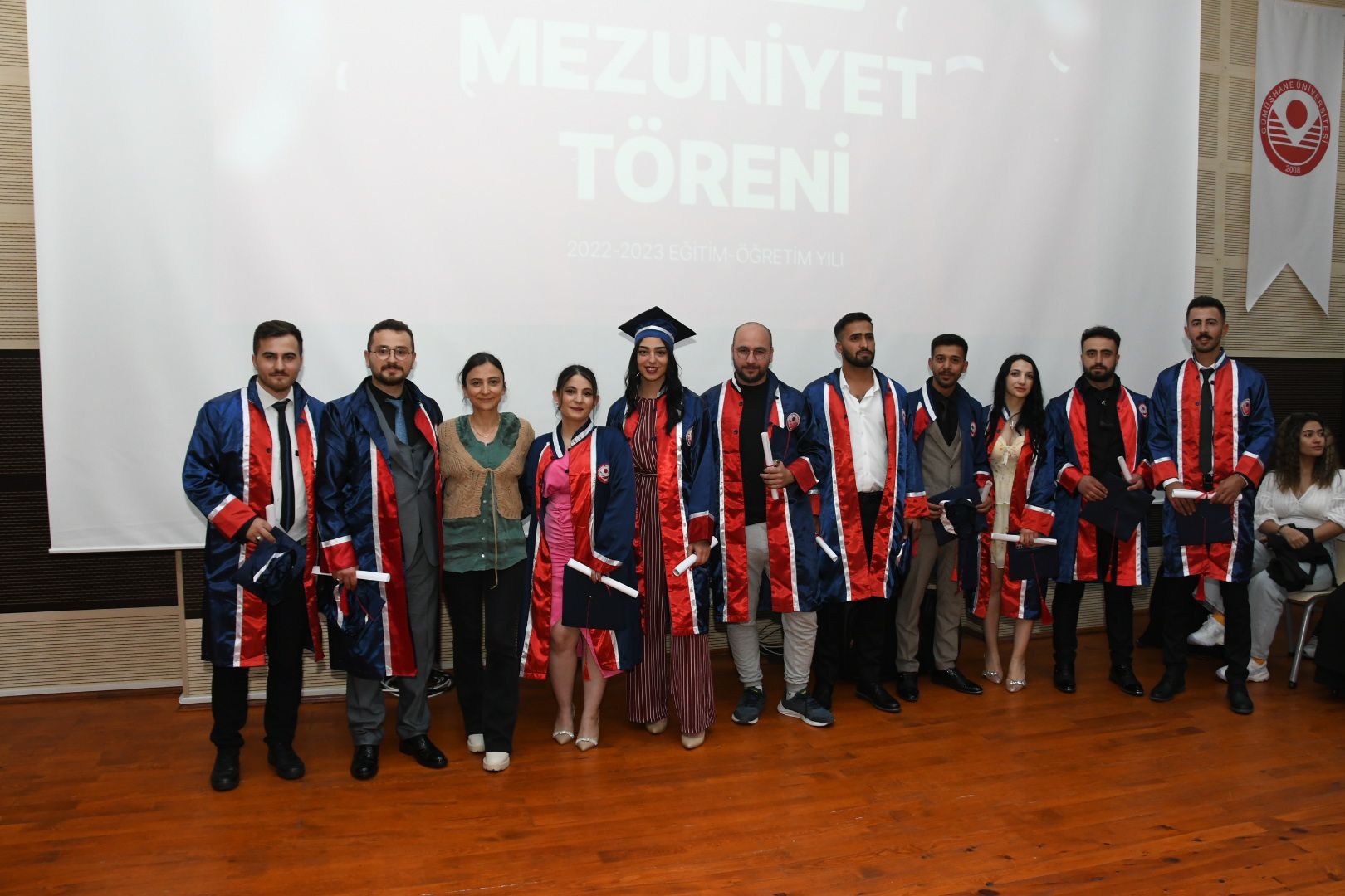 İletişim Fakültesinde mezuniyet coşkusu 26