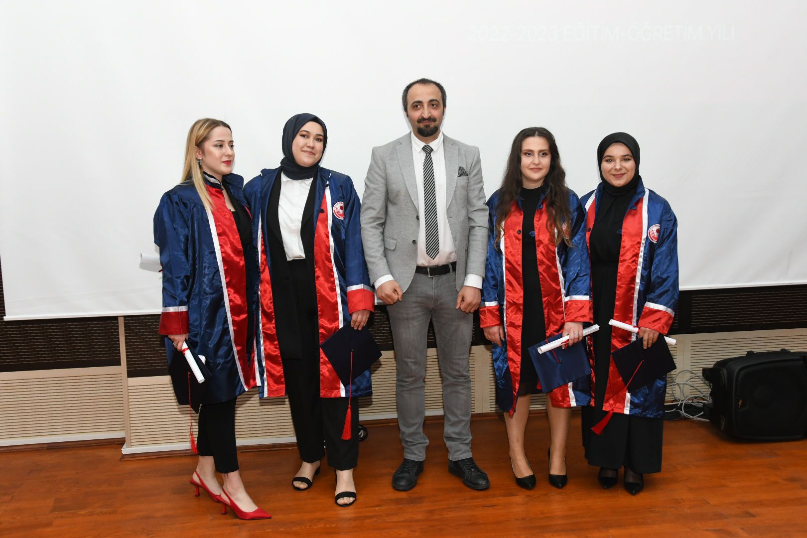 İletişim Fakültesinde mezuniyet coşkusu 33