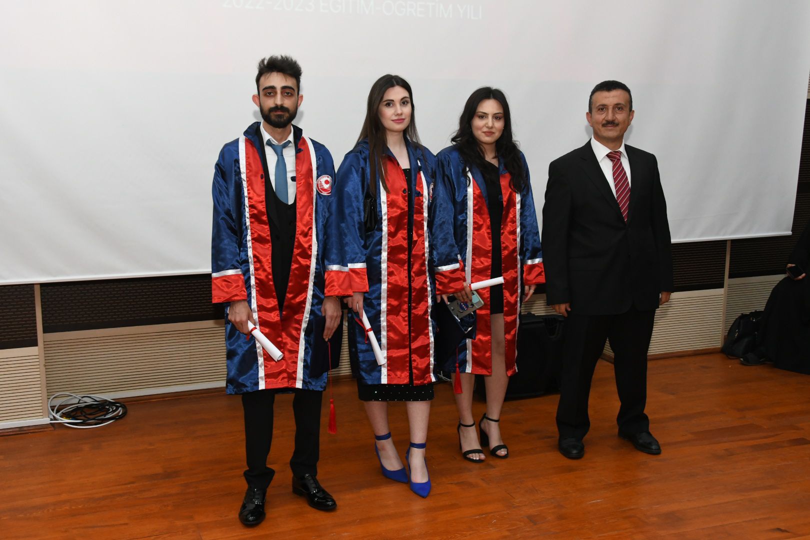 İletişim Fakültesinde mezuniyet coşkusu 34