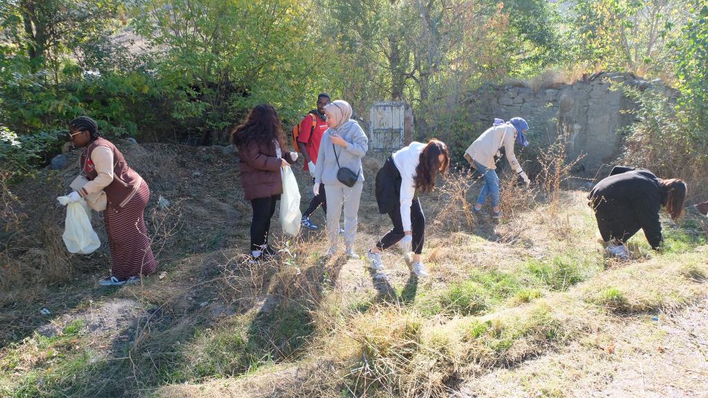 Kale köyünde temizlik seferberliği 12