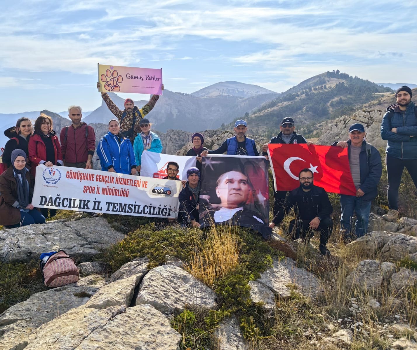 Dağcılardan “Ata’ya Saygı” yürüyüşü 6