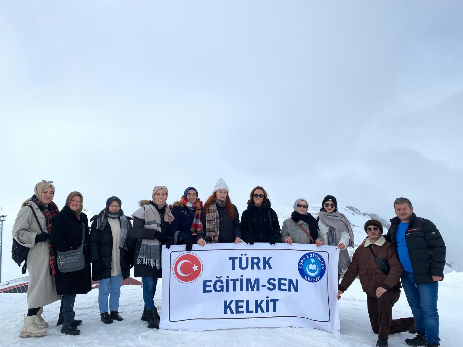 Kelkit Türk Eğitim Sen Ailesi Ergan Dağı'nda çocuklar gibi eğlendi 6