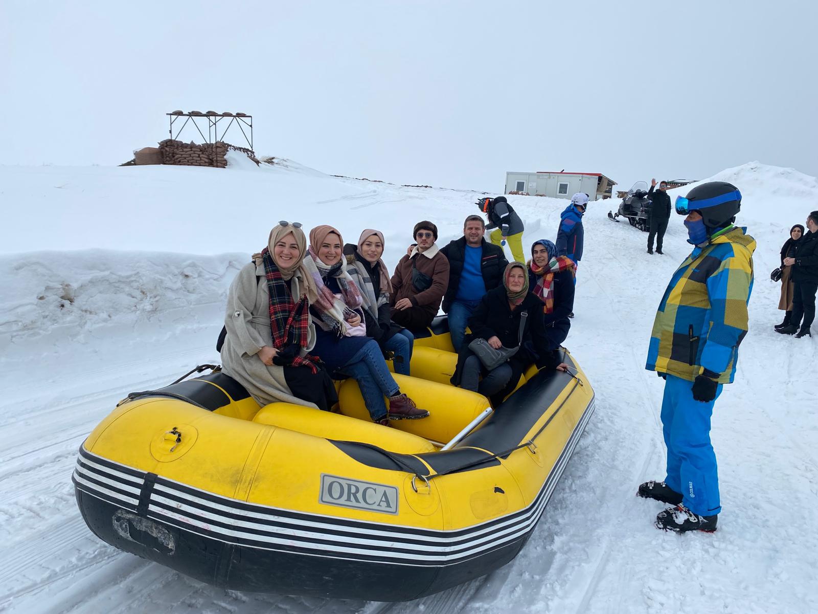 Kelkit Türk Eğitim Sen Ailesi Ergan Dağı'nda çocuklar gibi eğlendi 3