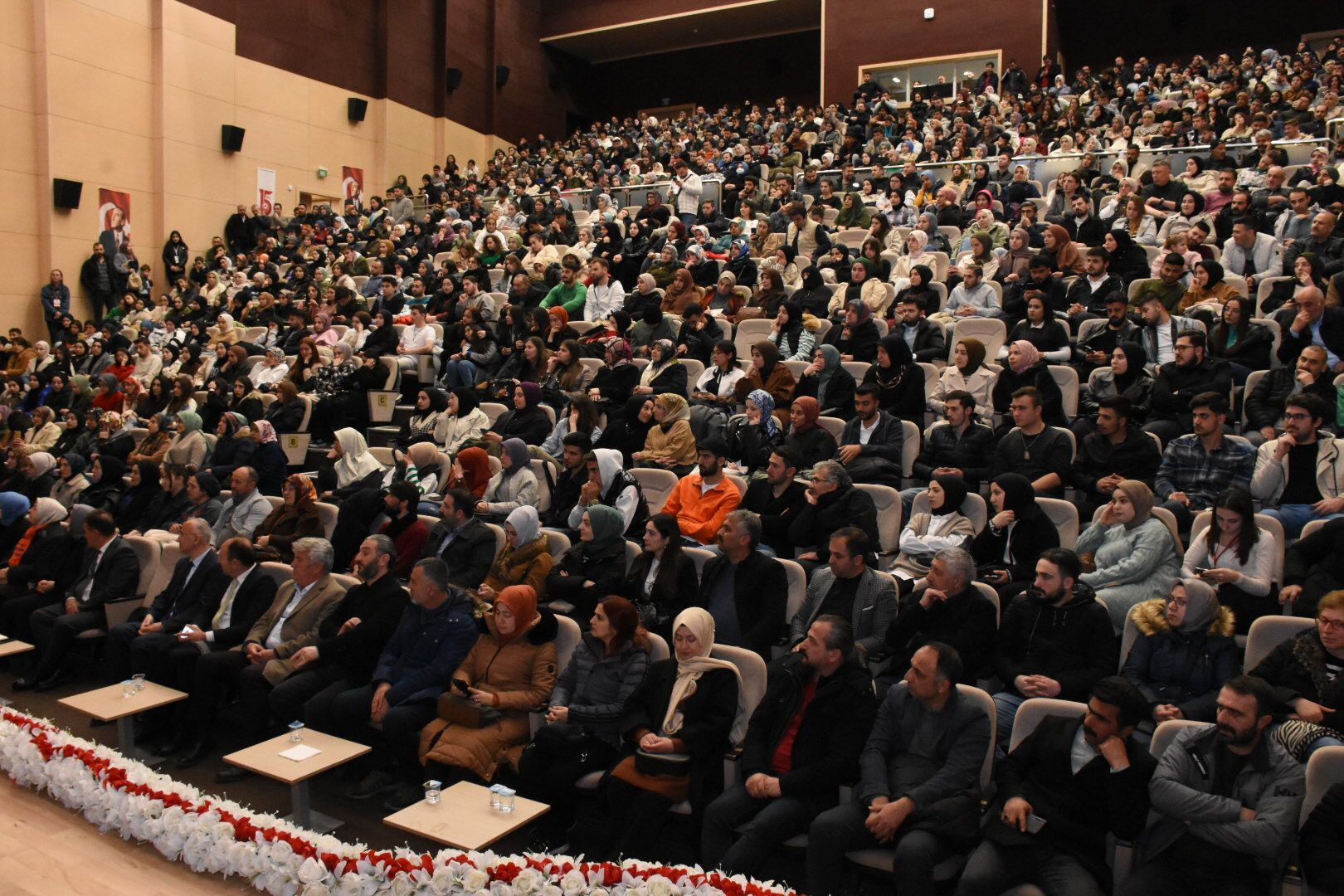 Hayati İnanç’tan “Can veren pervaneler” söyleşisi 6