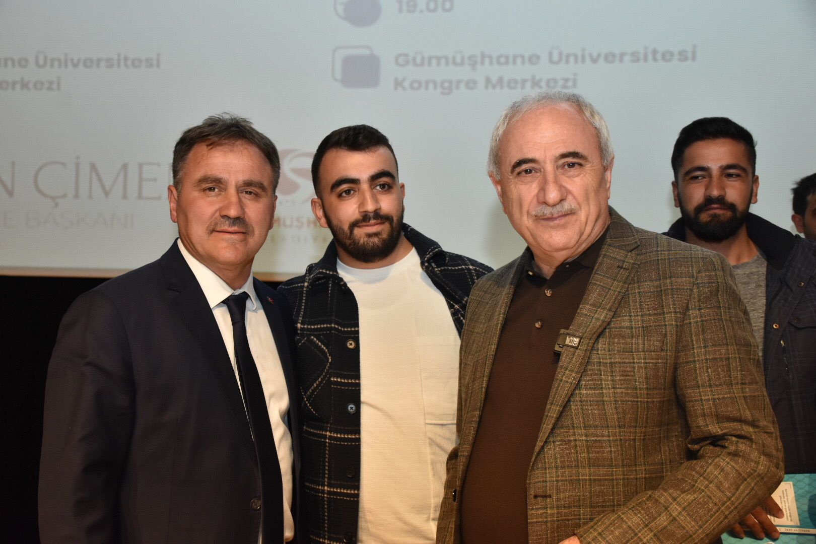 Ünlü şair Nurullah Genç, Gümüşhanelilerle buluştu 5