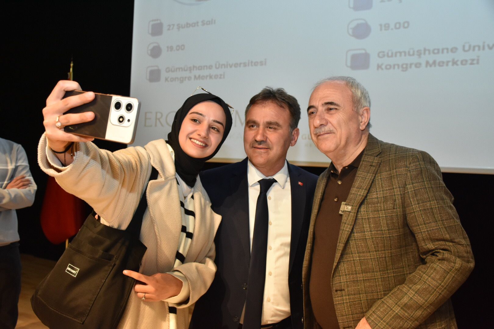 Ünlü şair Nurullah Genç, Gümüşhanelilerle buluştu 12