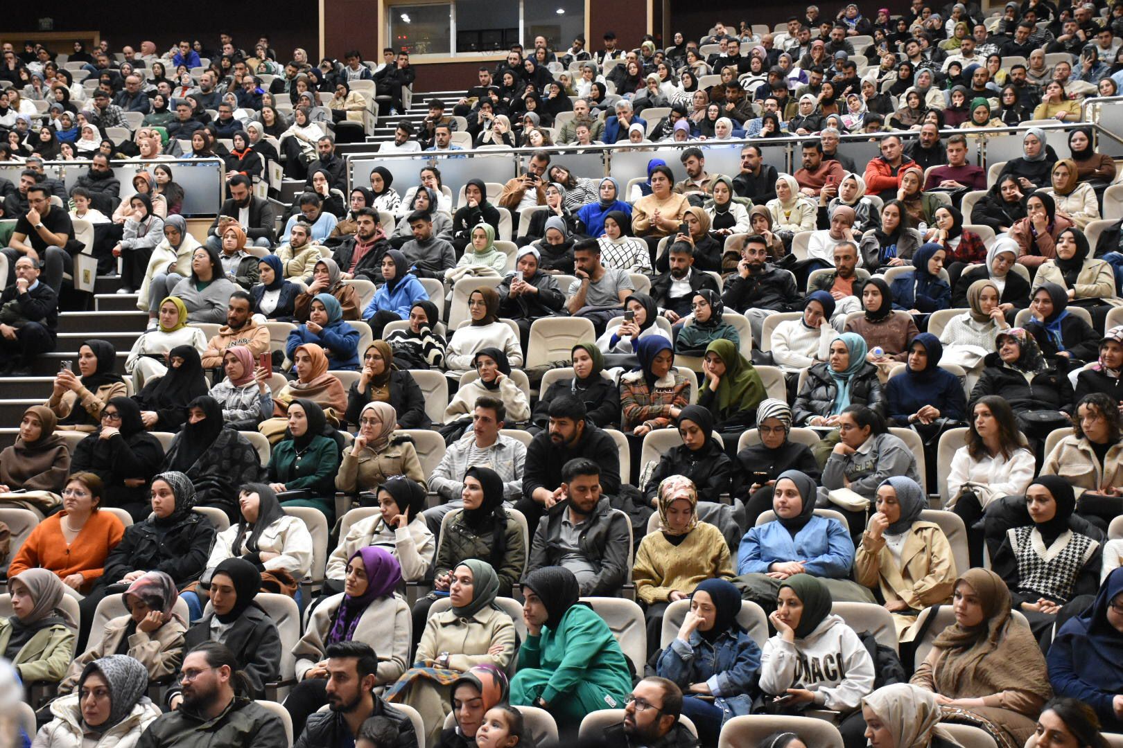 Ünlü şair Nurullah Genç, Gümüşhanelilerle buluştu 8