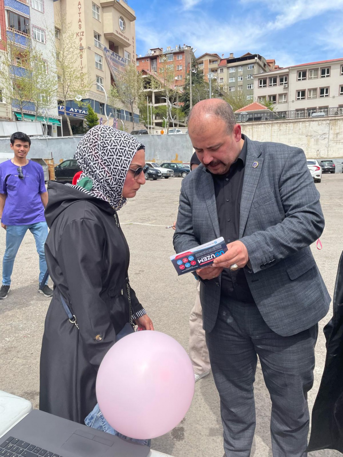 Ülkü Ocakları çocukları sevindirdi 33