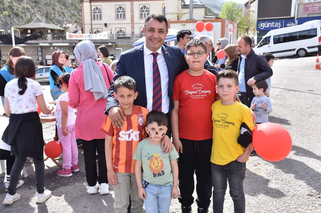 Ülkü Ocakları çocukları sevindirdi 34