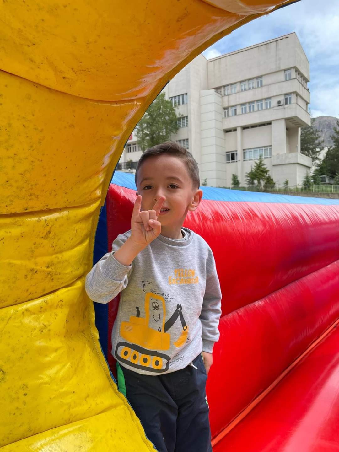 Ülkü Ocakları çocukları sevindirdi 21