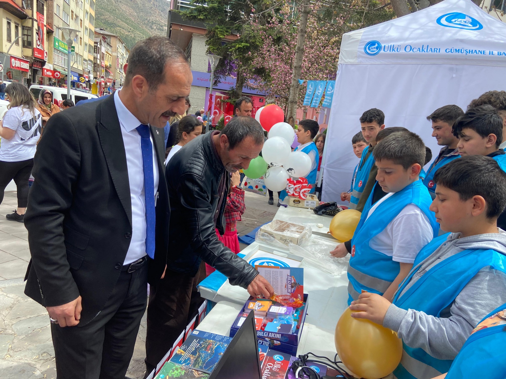 Ülkü Ocaklarından 23 Nisan etkinliği 27