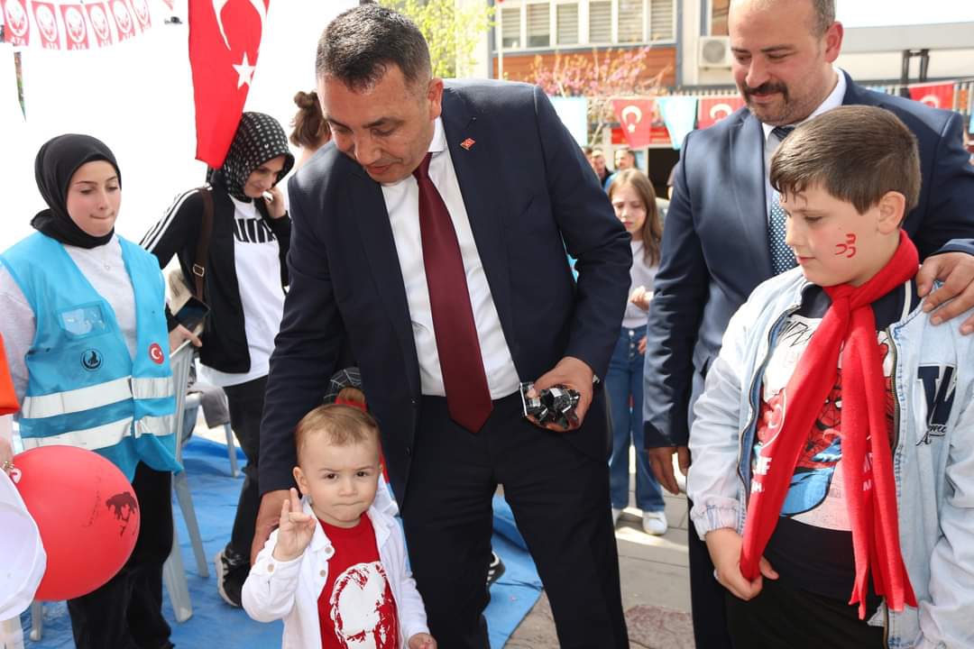 Ülkü Ocaklarından 23 Nisan etkinliği 4