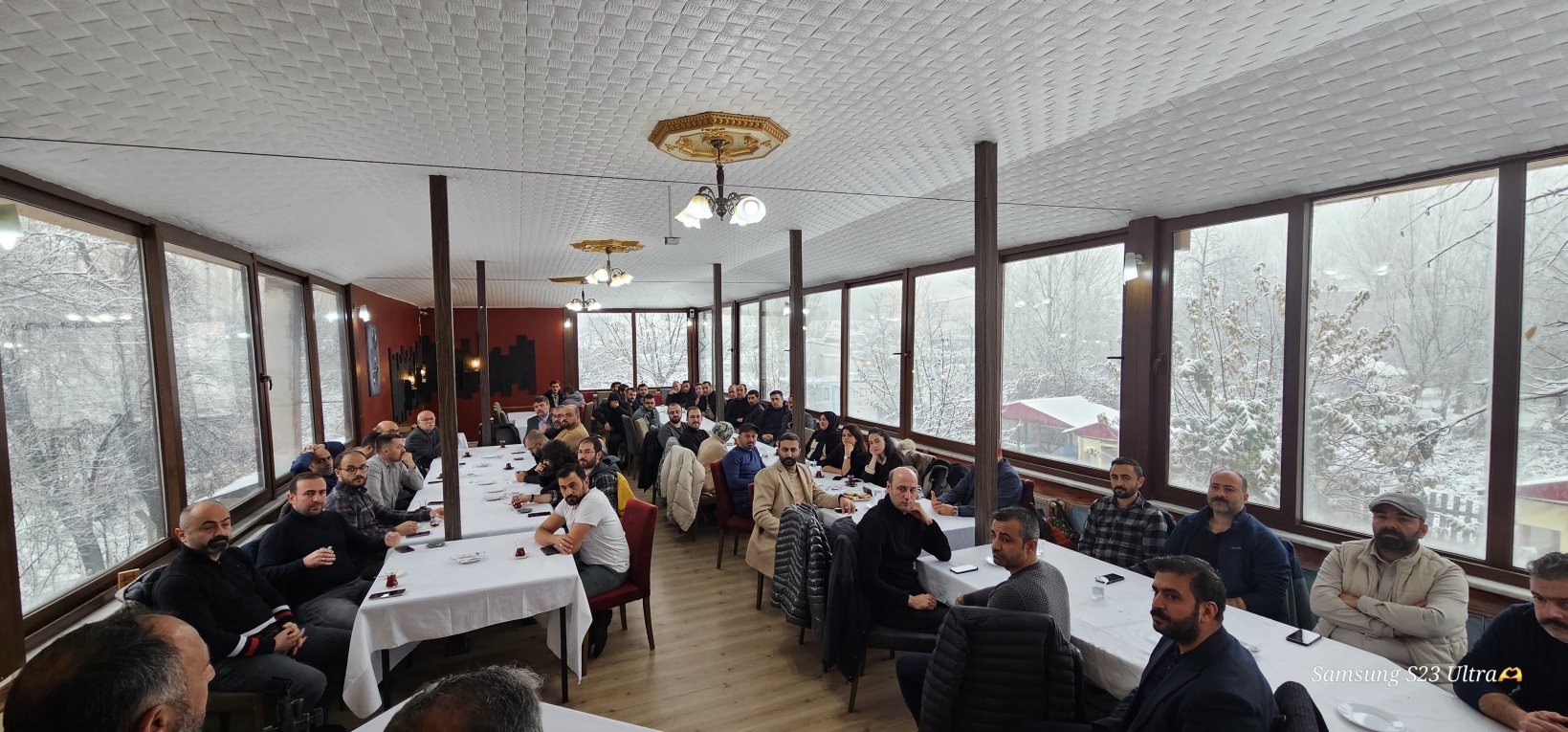 Anahtar Parti Gümüşhane teşkilatı kahvaltıda buluştu 2