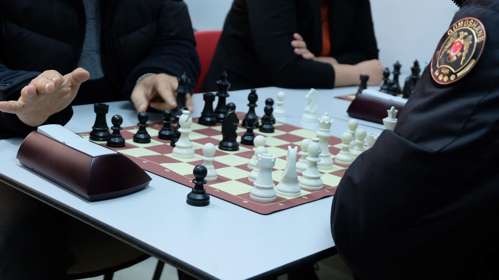 Gümüşhane Emniyetinden satranç turnuvası 3