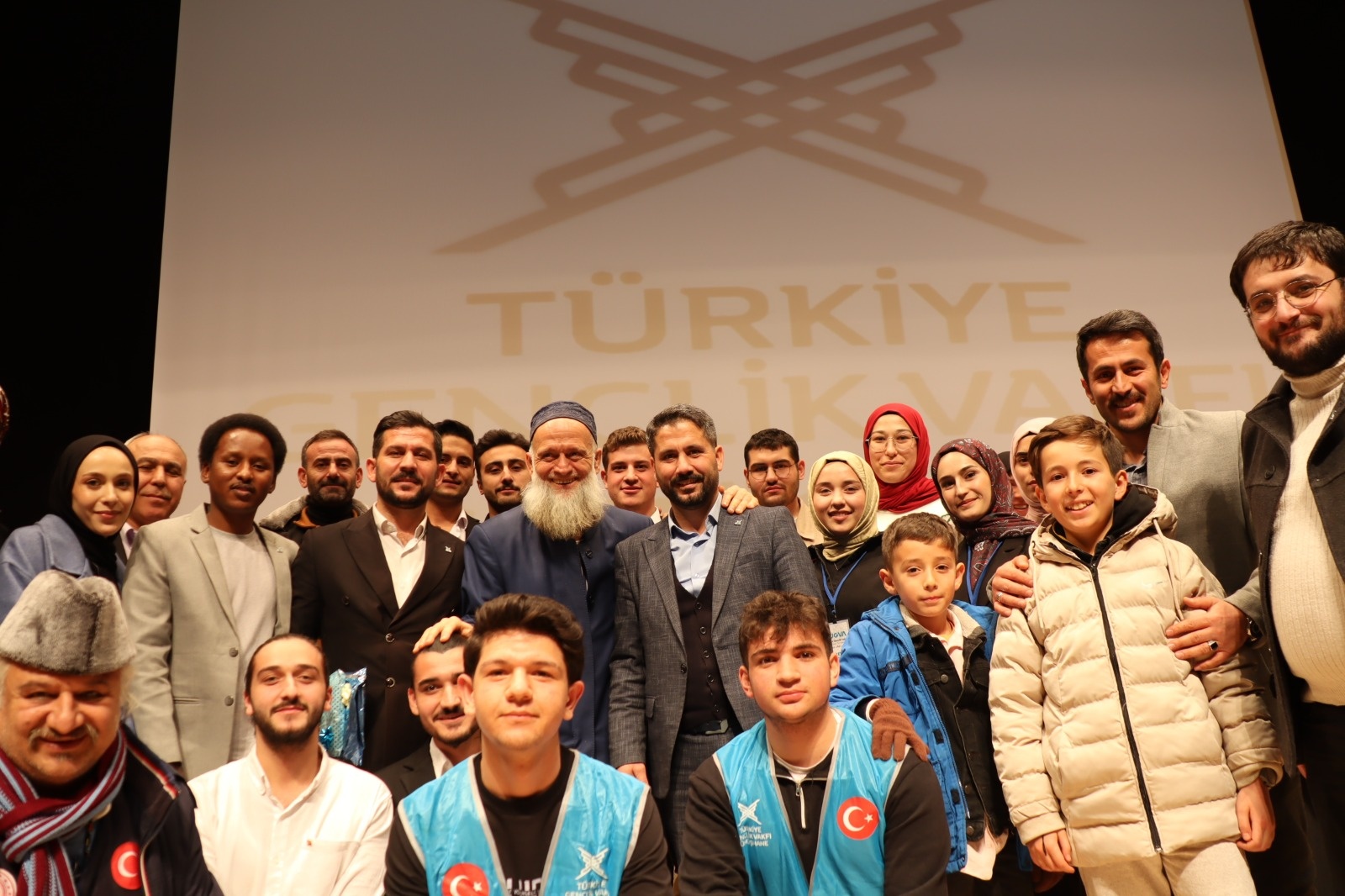 Gümüşhane’de "Tıbbi Devadan Ruhi Devaya" konferansı düzenlendi 5