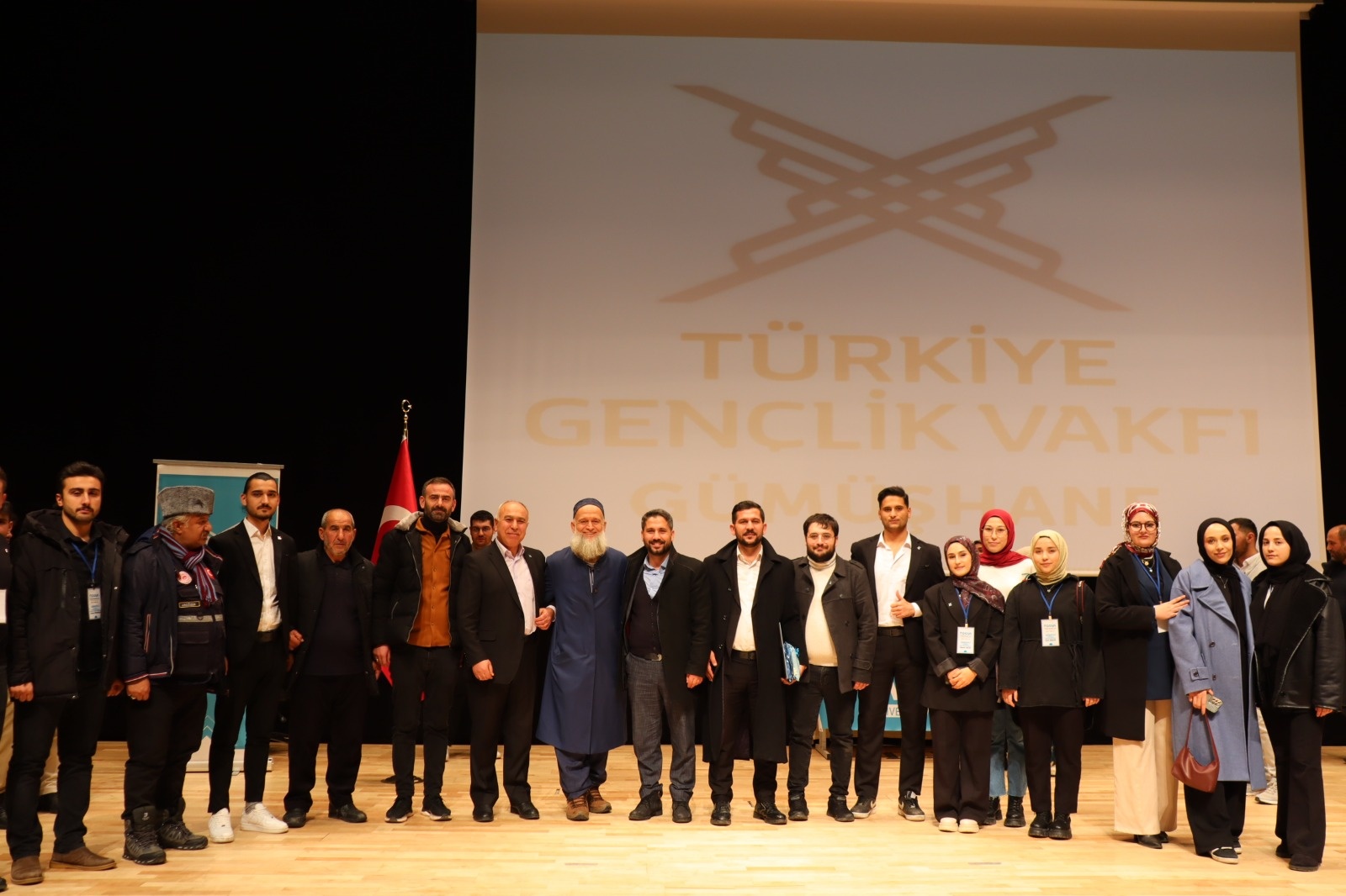 Gümüşhane’de "Tıbbi Devadan Ruhi Devaya" konferansı düzenlendi 3