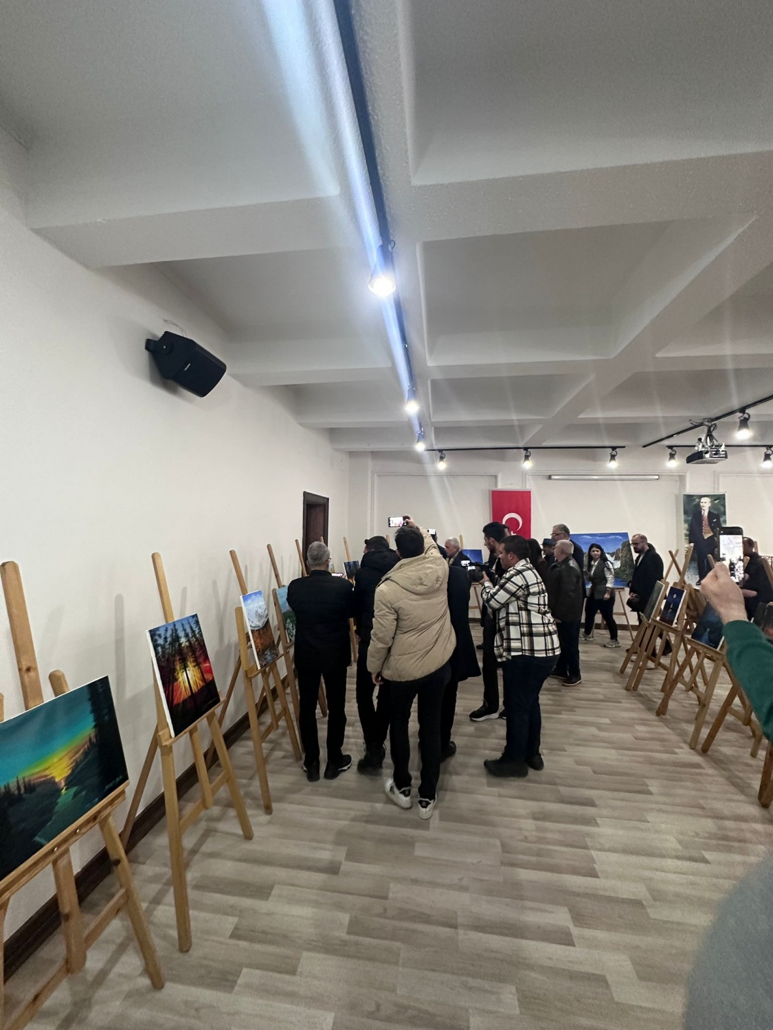 Mehmet Çelik ilk sergisini açtı 3