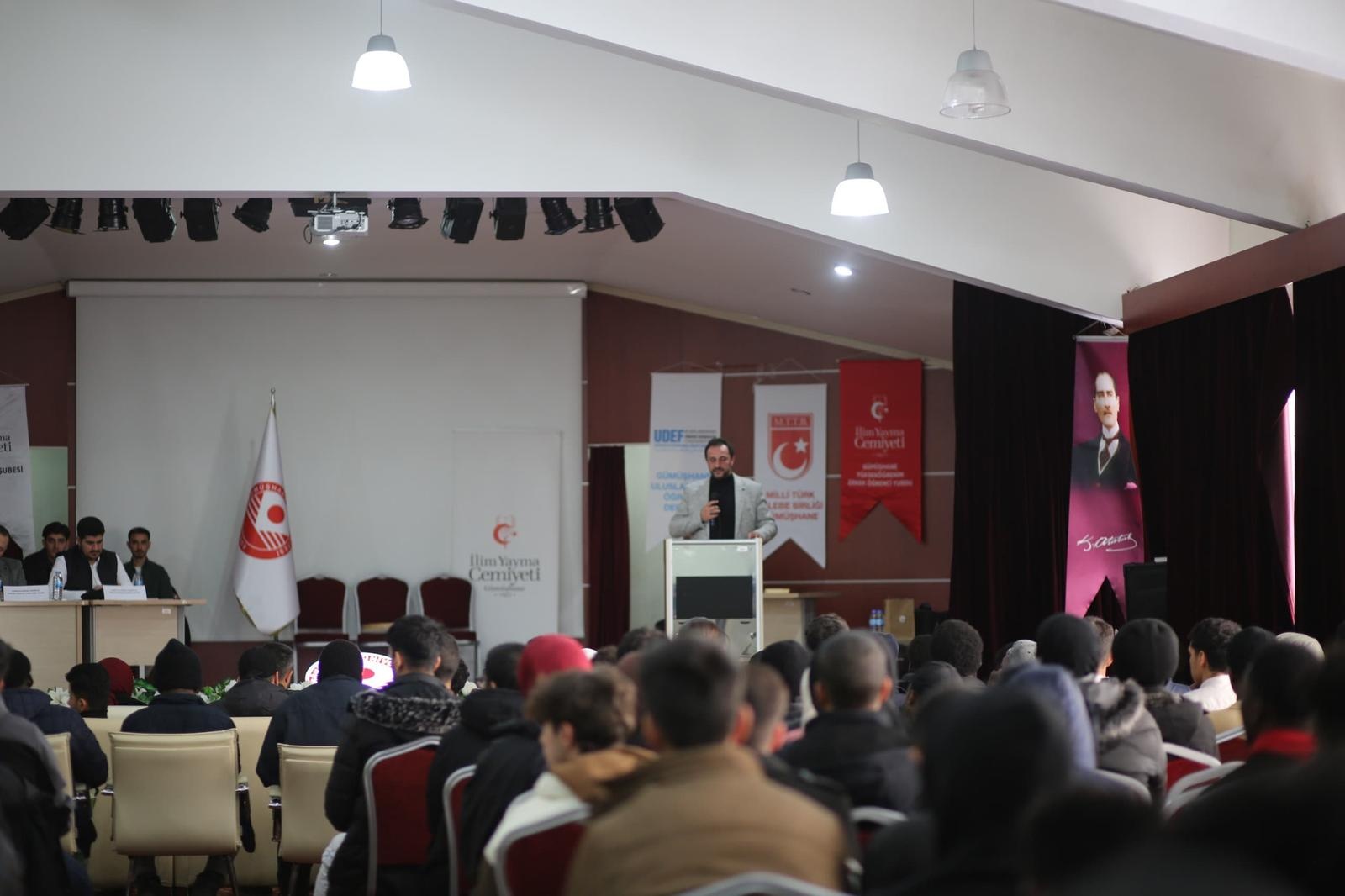 Üniversiteliler Kur’an-ı Kerim’i en güzel okumak için yarıştı 6