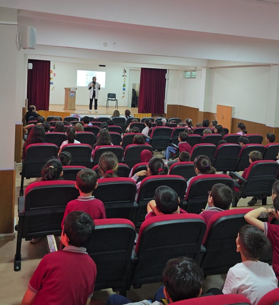 “Sağlıklı Çocuk, Mutlu Toplum” etkinliğiyle skolyoz farkındalığı artırıldı 5