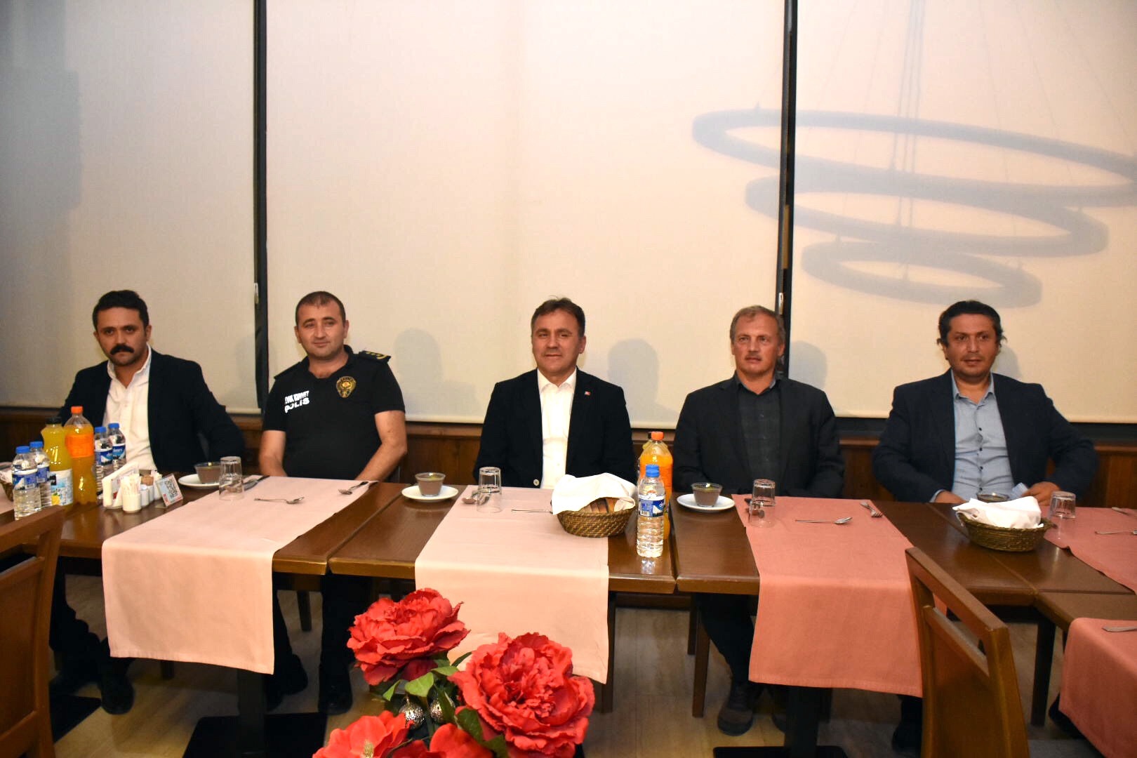 Orman kahramanlarına plaketleri verildi 9