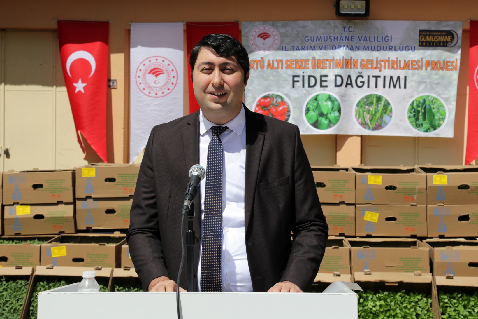 Gümüşhane’den 195 bin sebze fidesi toprakla buluşacak 5