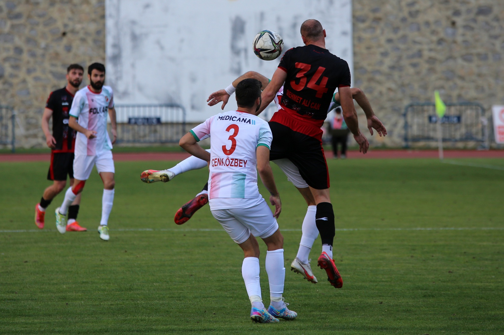 Gümüş 1 puana razı oldu 20