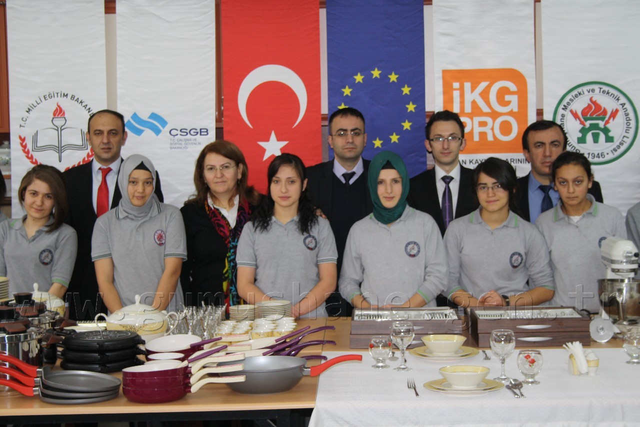 Hayme Ana Mesleki ve Teknik Anadolu Lisesine Donanım Desteği 3