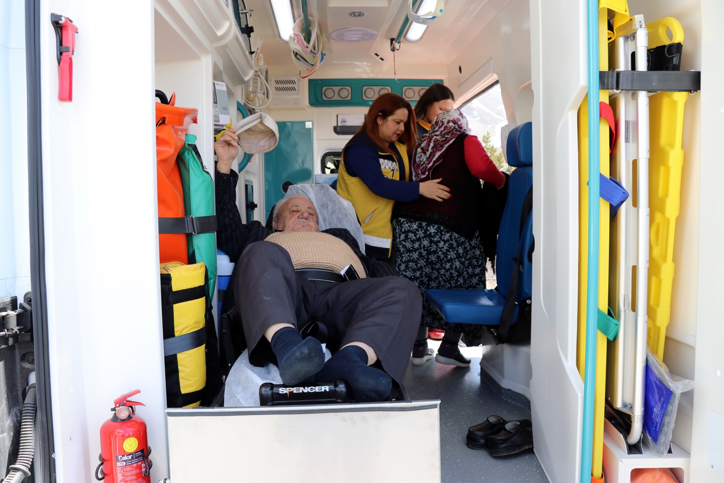 Gümüşhane'de hastalar sandıklara devlet eliyle götürülüyor 7