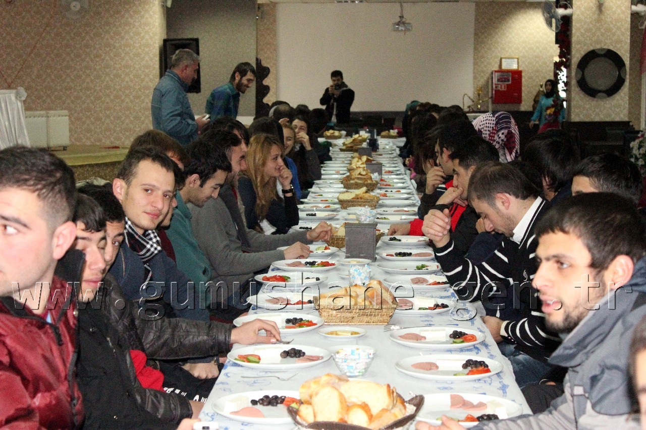 Aslan Halk Oyuncularla Sabah Kahvaltısında Buluştu 1